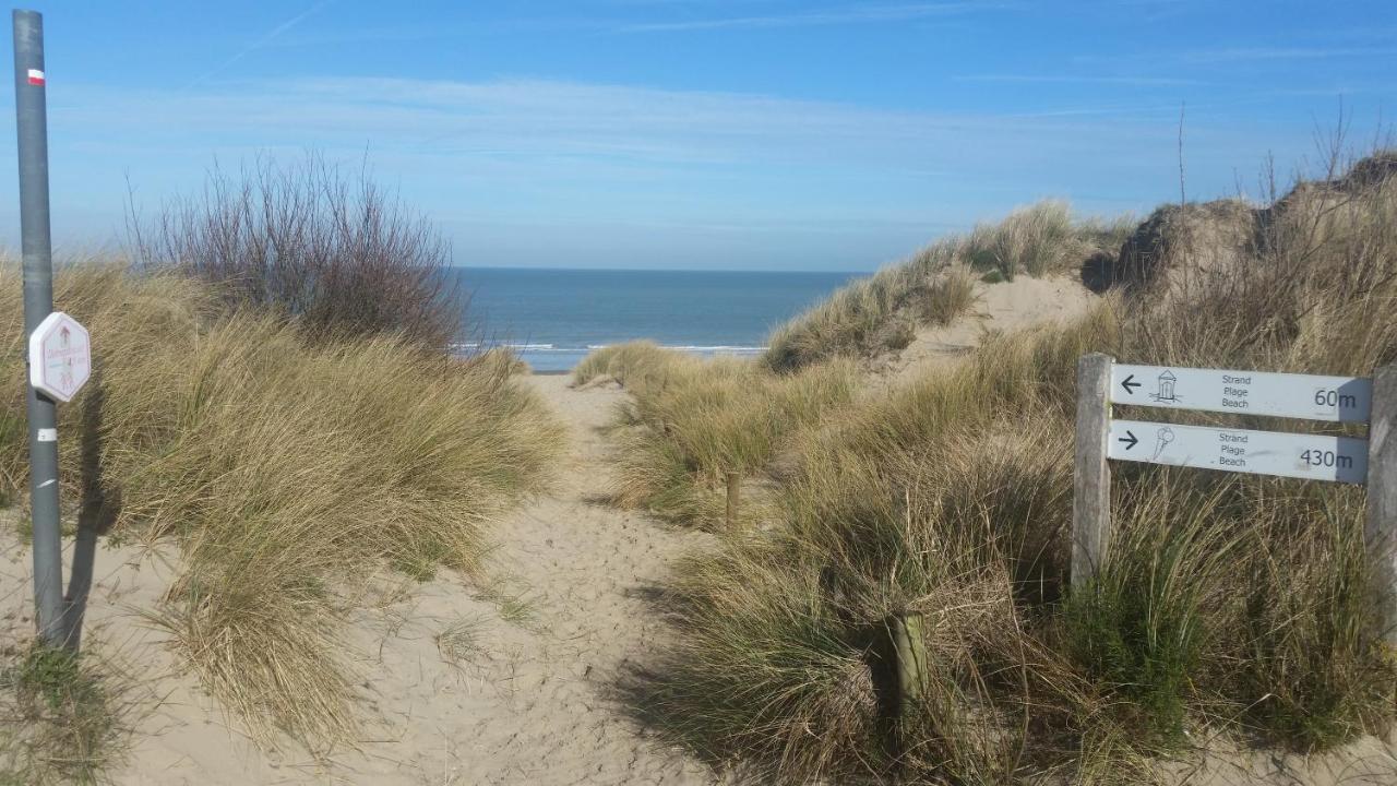 Studio With Sea View And Panoramic View In Bredene Buitenkant foto