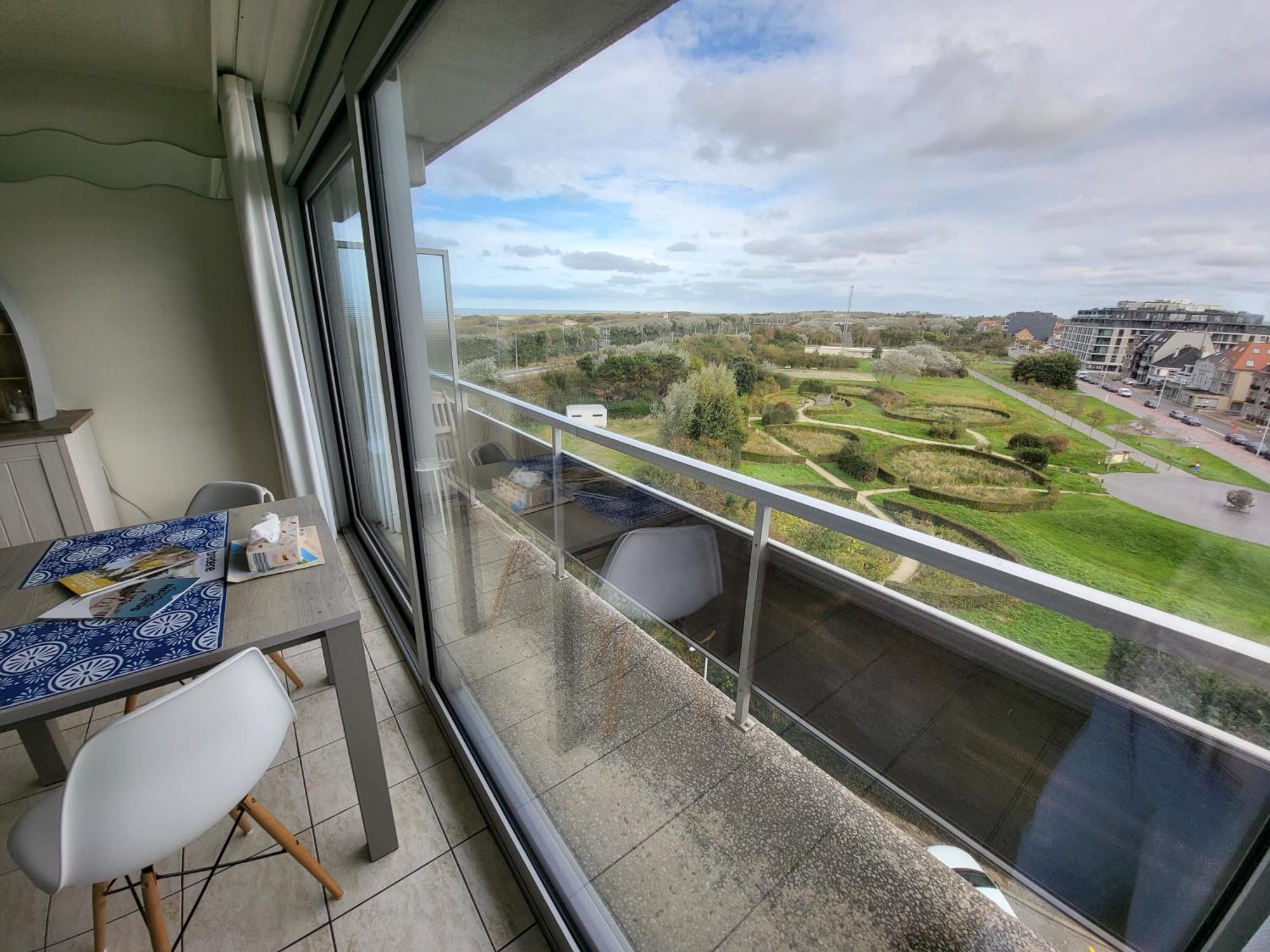 Studio With Sea View And Panoramic View In Bredene Buitenkant foto